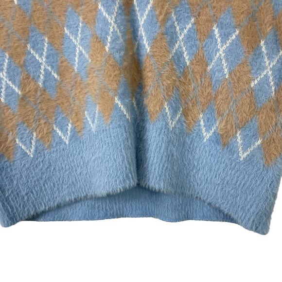 William Rast | NWT Blue & Tan Argyle Soft Fuzzy Layering Sweater Vest - Picture 4 of 9